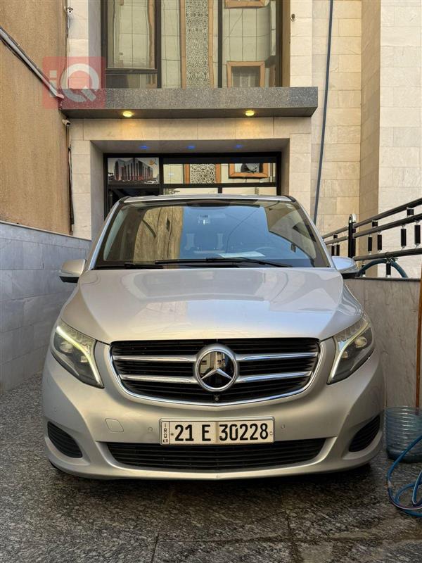 Mercedes-Benz Vito 2016 for sale in Iraq - Al Khas